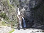 Водопад в горах Механ