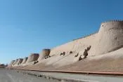 стены окружающие старую часть города Хивы