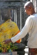 Будда и Монах