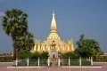 Символ Лаоса - «золотая ступа» Ват Тат Луанг. Вьентьян