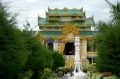 Храм Махамуни - вторая по значимости святыня Бирмы. Мандалай