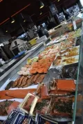 Прилавки на рыбном рынке в Бергене