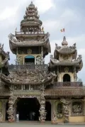 Пагода Чуа Линь Фуок. Далат