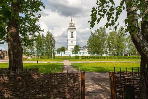 Туры в Россия (Москва, Подмосковье) - Я посетил родимые места (Константиново – Иоанно-Богословский мн-рь) автобусная (14 часов) 25.07, 07.08, 29.08, далее по графику