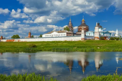 Туры в Россия (Москва, Подмосковье) - Коломенское междуречье (Старо-Голутвин мн-рь - Коломна - т/х прогулка по Москва-реке - Бобренев мн-рь) автобусная (11 часов) 07.06, 28.06, 12.07, 02.08, 28.08, 20.09