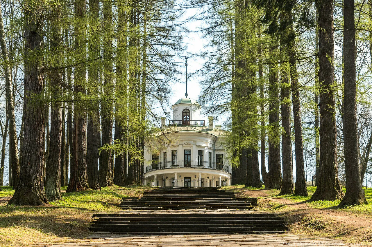 Усадьба Середниково парк. Усадьба Лермонтова Середниково. Фирсановка усадьба Середниково. Зеленоград усадьба Середниково.