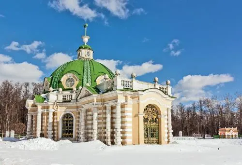 Туры в Россия (Москва, Подмосковье) - График однодневных экскурсий. Январь 2026. Москва. Подмосковье. Города Золотого Кольца. Древнерусские города.