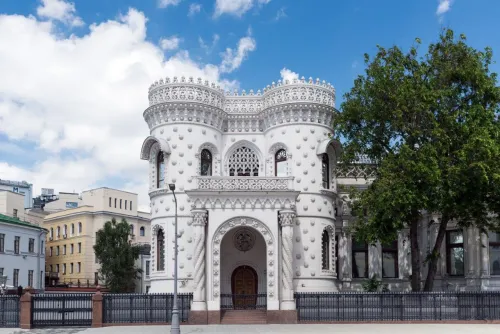 Туры в Россия (Москва, Подмосковье) - Московский палаццо (Особняк Тарасова (14+) - Спиридоновка) пешеходная (2 часа) 29.11