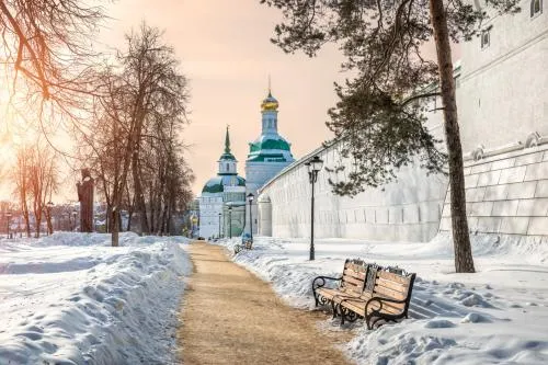 Туры в Россия (Москва, Подмосковье) - СП27<br/>Русский сувенир. Федоскино-Жостово-Сергиев Посад-Абрамцево-Павловский Посад-Гжель) автобус (2д/1н) 03-04.01