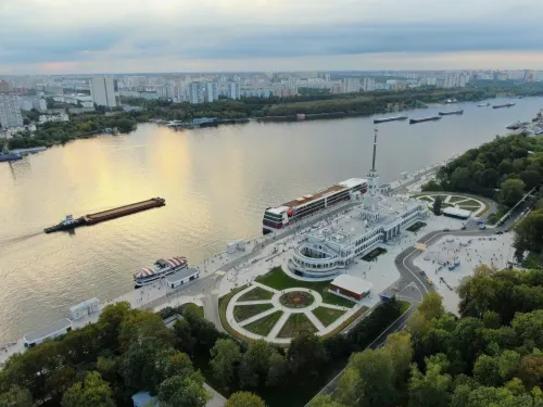 Туры в Россия (Москва, Подмосковье) - Северные ворота порта пяти морей (Северный речной вокзал - набережная - парк Дружба - т/х прогулка) пешеходная (3 часа) 02.05, 31.05, 07.06, 27.06, 12.07, 08.08, 22.08