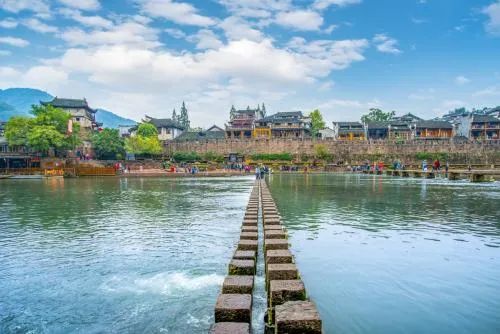 Туры в Китай - ПР67<br/>Чжанцзяцзе - Фэнхуан. Заезды ежедневно на 5дн/4н, без а/б