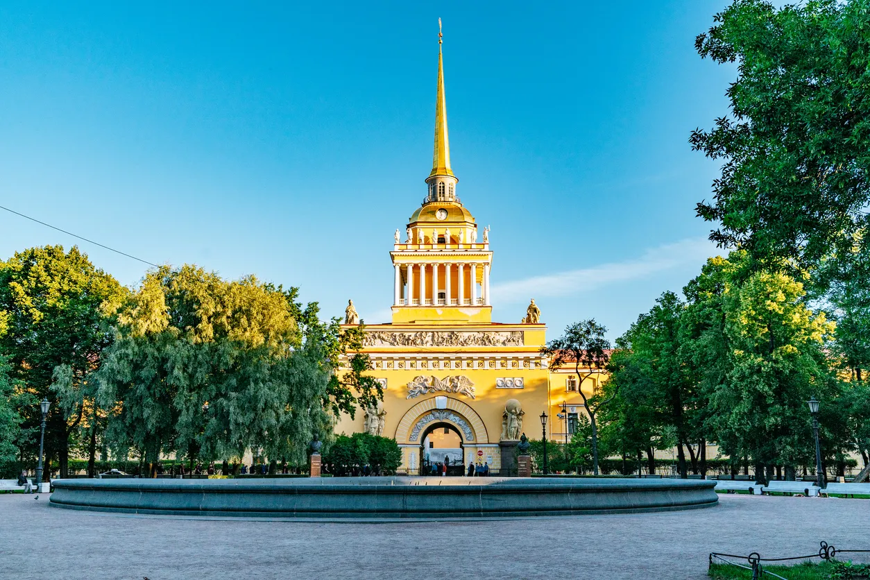 Туры в России (С-Петербург и Ленинградская область)