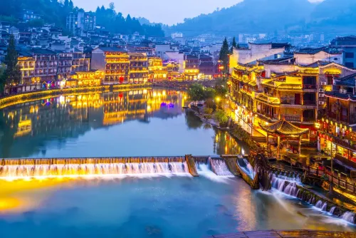 Туры в Китай - ПР84<br/>Шанхай - Чжанцзяцзе, горы Аватар - Фэнхуан - Гуйлинь - Гуанчжоу. Заезды ежедневно на 10дн/9н, без а/б