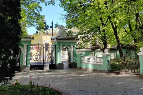 Туры в Россия (Москва, Подмосковье) - Дом архаровцев и учёных (Пречистенка – Дом учёных (усадьба Коншиной)) пешеходная (2,5 часа) 16.08