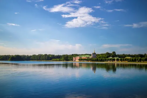 Туры в Россия (Москва, Подмосковье) - ПР38<br/>Русский сувенир. Федоскино-Жостово-Сергиев Посад-Абрамцево-Павловский Посад-Гжель. автобус (2д/1н) 02-03.05