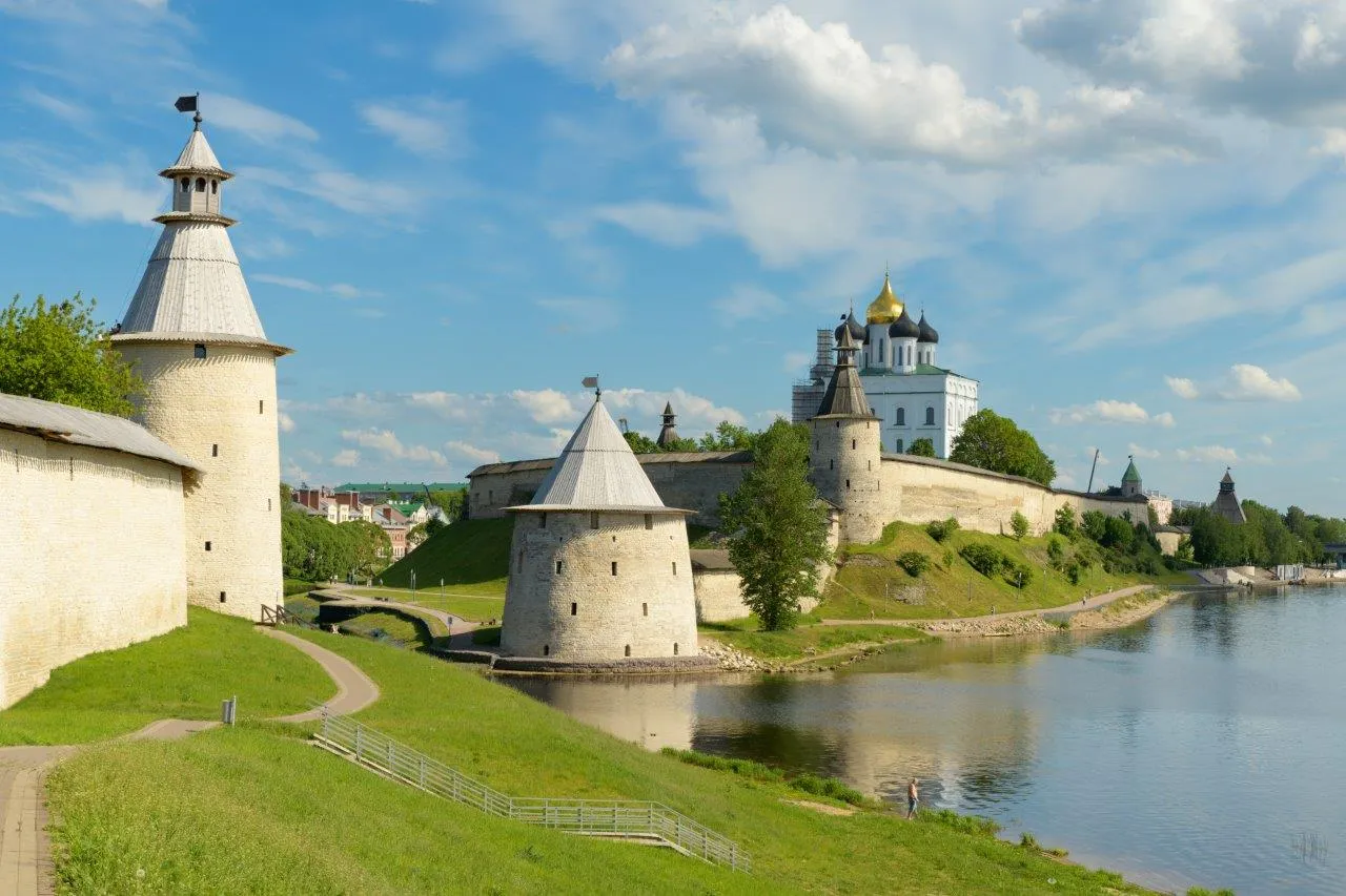 Туры в Россия (Псковская, Новгородская области)