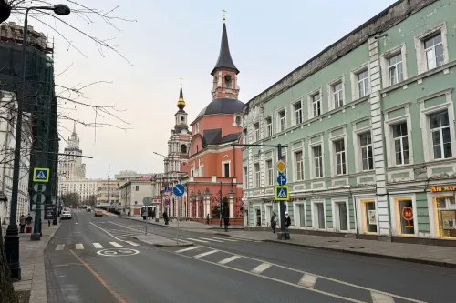Туры в Россия (Москва, Подмосковье) - Музыкальная шкатулка (Усадьба Прове-Калиш – Новая Басманная – Сад им. Н. Баумана) пешеходная (2 часа) 19.07, 09.08