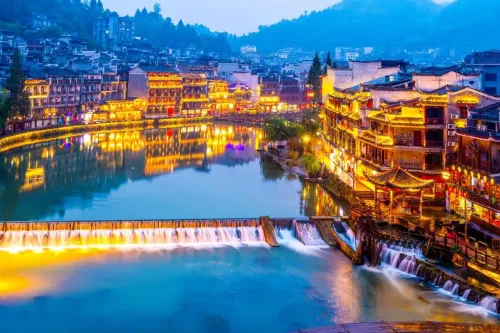 Туры в Китай - ПР211<br/>«Горы Аватар». Погружение (переезд в горы поездом). Заезд 30.05 на 10дн/9н, без а/б