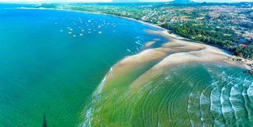 Туры в Вьетнам - ПР33<br/>Белоснежные пляжи Вьетнама. Отдых в ФАНТЬЕТЕ - Сайгон (2н). Под рейсы Аэрофлота! Заезды чт,сб на 7-14 ночей с подбором а/б