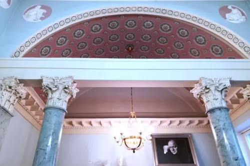 Туры в Россия (Москва, Подмосковье) - Секреты переулка и загадки одного особняка (Тверская-Козицкий переулок-Особняк Лобковой) пешеходная (2 часа) 18.07, 01.08