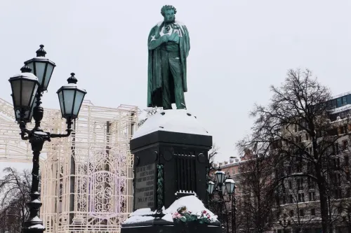 Туры в Россия (Москва, Подмосковье) - Секреты переулка и загадки одного особняка (Тверская-Козицкий переулок-Особняк Лобковой) пешеходная (2 часа) 18.07, 01.08