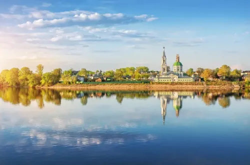 Туры в Россия (Москва, Подмосковье) - Про город на семи ветрах, про храм заморский да про воду живую (Старица-Красное-Масловские источники) автобус (14 часов) 23.05, 04.07, 07.08, 05.09, 10.10