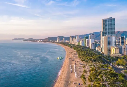 Туры в Вьетнам - ПР65<br/>Две Столицы Вьетнама! Ханой -Халонг - отдых Нячанг - Хошимин. Вылет 24.07, 07.08 на 13 ночей а/к Vietnam Airlines