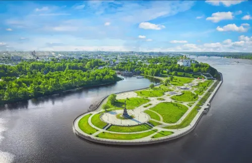 Туры в Россия (Москва, Подмосковье) - ПР61<br/>Знакомство с Золотым Кольцом (Москва-Сергиев Посад-П.-Залесский-Р.-Великий-Ярославль-Кострома-Иваново-Суздаль) автобус (5д/4н) Заезды по графику