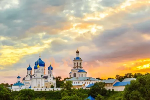 Туры в Россия (Москва, Подмосковье) - ПР5<br/>Золотое кольцо по понедельникам (Москва-Сегиев Посад-П.-Залесский-Ростов-Ярославль-Кострома-Иваново-Суздаль-Владимир) автобус (7д/6н) 11-17.05