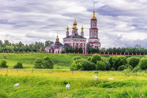 Туры в Россия (Москва, Подмосковье) - ПР5<br/>Золотое кольцо по понедельникам (Москва-Сегиев Посад-П.-Залесский-Ростов-Ярославль-Кострома-Иваново-Суздаль-Владимир) автобус (7д/6н) 11-17.05