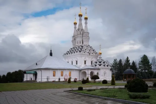 Туры в Россия (Москва, Подмосковье) - Адмирал и драматург: морской устав и бессмертная комедия (Вязьма - Хмелита) автобус (14 часов) 11.07, 15.08, 12.09, 17.10, 04.11