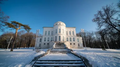 Туры в Россия (Москва, Подмосковье) - Династия за семью печатями (Усадьба Бобрики - Усыпальница князей Бобринских - Богородицкий дворец) автобус (14 часов) 14.08, 13.09, 11.10