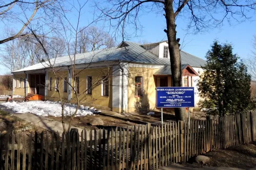 Туры в Россия (Москва, Подмосковье) - Химия любви (Шахматово-Тараканово-Боблово) автобусная (11 часов) 19.07, 23.08, далее по графику