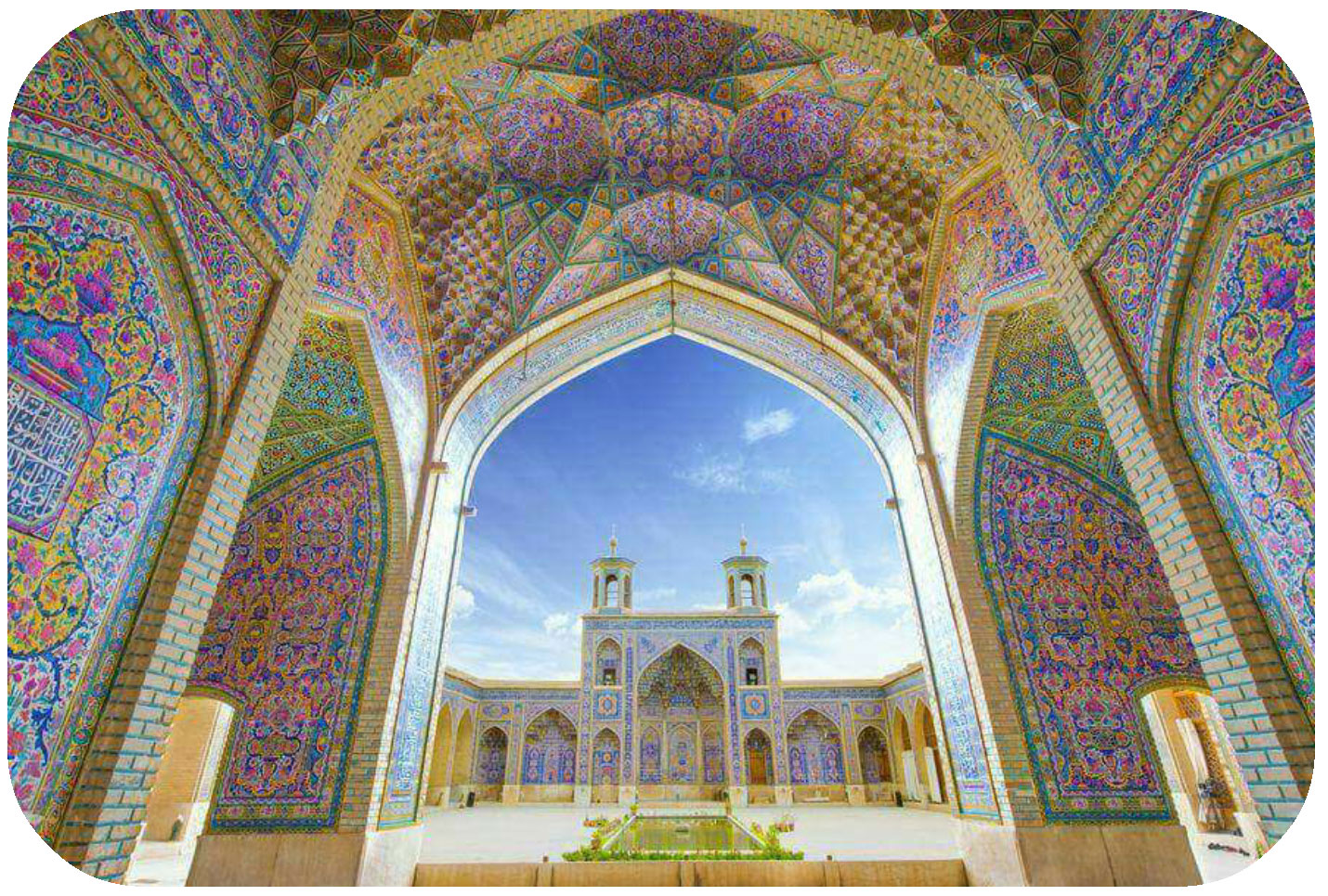 https://media.vand.ru/upload/BLOG/Иран-мечеть-Насир-Аль-Мульк.jpg
